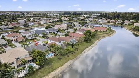 109 Isola Circle Royal Palm Beach FL 33411