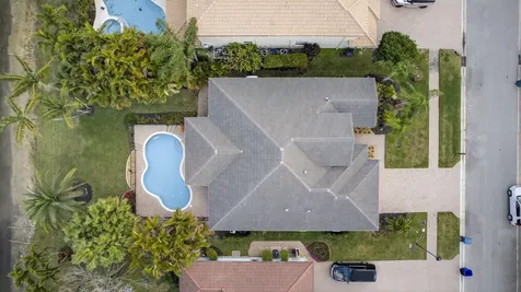109 Isola Circle Royal Palm Beach FL 33411
