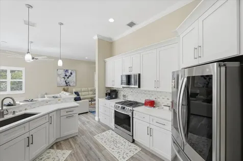 499 Nw Blue Lake Drive Port Saint Lucie FL 34986