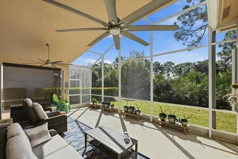 499 Nw Blue Lake Drive Port Saint Lucie FL 34986