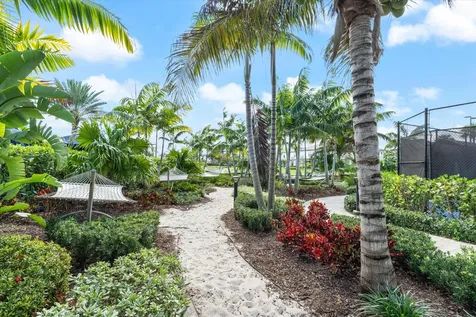 2147 Appleton Circle Oakland Park FL 33309