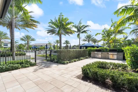 2147 Appleton Circle Oakland Park FL 33309