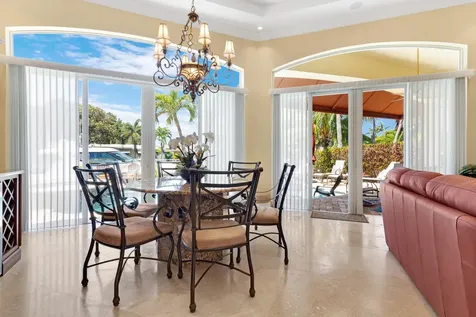 371 Se 15 Avenue Pompano Beach FL 33060