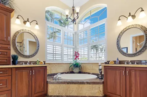 371 Se 15 Avenue Pompano Beach FL 33060