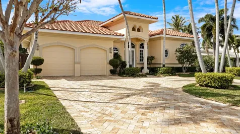 371 Se 15 Avenue Pompano Beach FL 33060