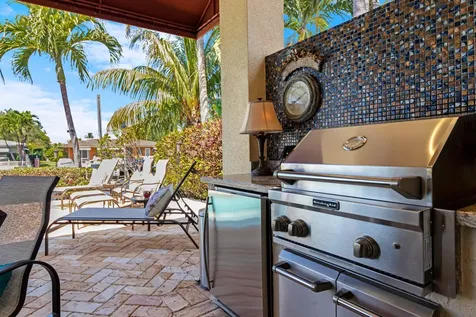 371 Se 15 Avenue Pompano Beach FL 33060