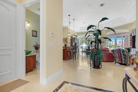 371 Se 15 Avenue Pompano Beach FL 33060