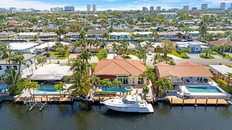 371 Se 15 Avenue Pompano Beach FL 33060