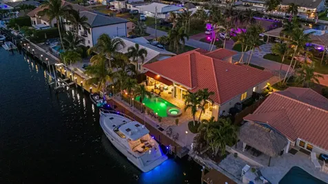 371 Se 15 Avenue Pompano Beach FL 33060