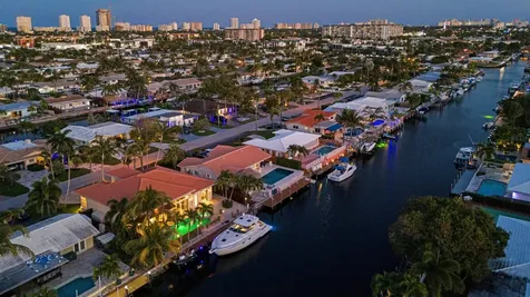 371 Se 15 Avenue Pompano Beach FL 33060