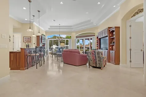 371 Se 15 Avenue Pompano Beach FL 33060
