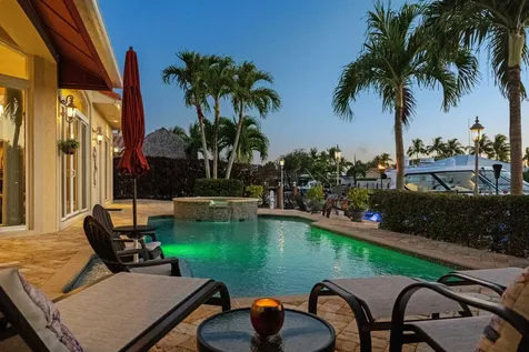 371 Se 15 Avenue Pompano Beach FL 33060