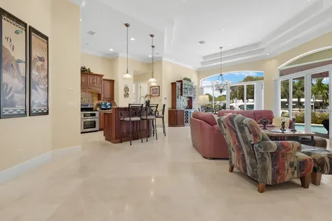 371 Se 15 Avenue Pompano Beach FL 33060