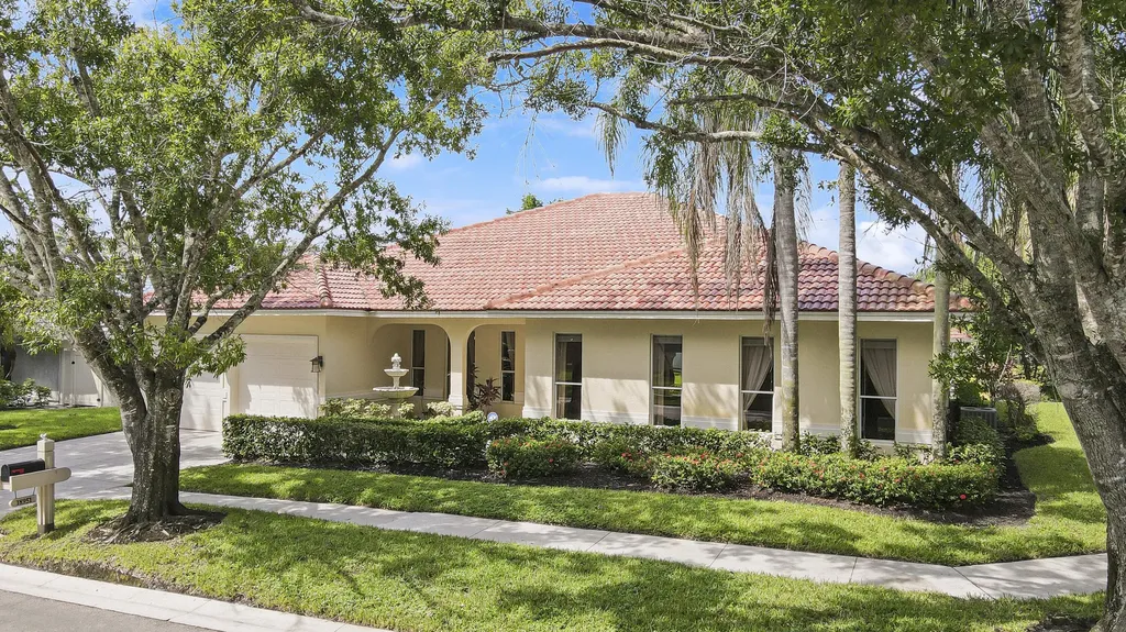 18951 Painted Leaf Court Jupiter FL 33458