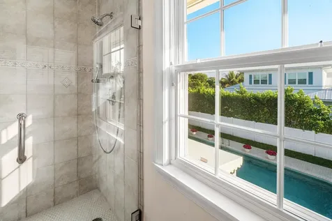 518 Gardenia Terrace Delray Beach FL 33444
