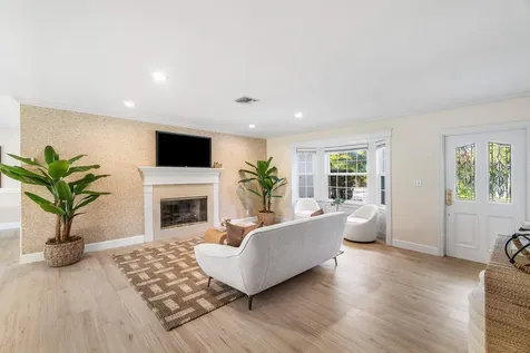 518 Gardenia Terrace Delray Beach FL 33444