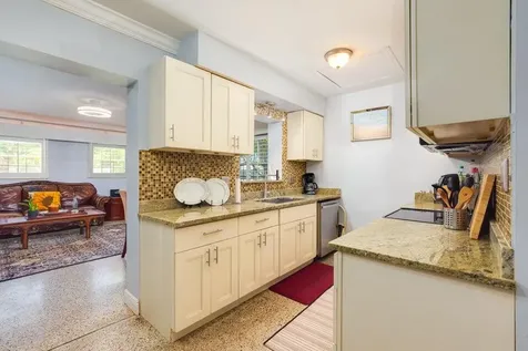 145 SE 3rd Avenue Boynton Beach FL 33435