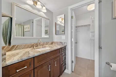 3210 S Lakeview Circle Hutchinson Island FL 34949