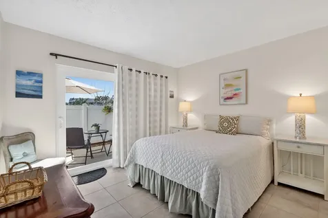 3210 S Lakeview Circle Hutchinson Island FL 34949