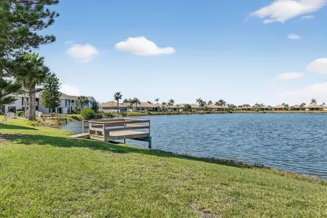 3210 S Lakeview Circle Hutchinson Island FL 34949
