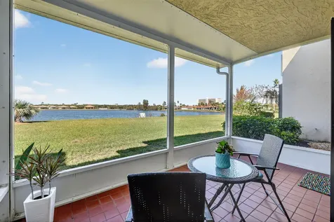 3210 S Lakeview Circle Hutchinson Island FL 34949