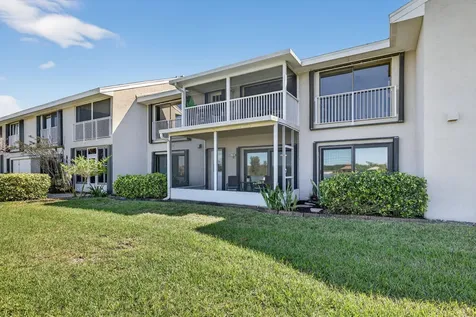 3210 S Lakeview Circle Hutchinson Island FL 34949