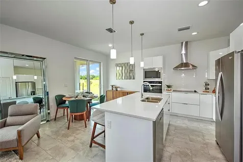 9006 S Castle Circle LaBelle FL 33935