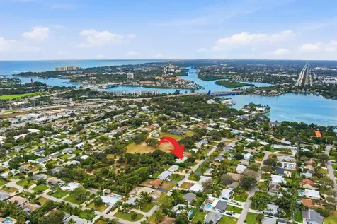 1515 Treemont Avenue Jupiter FL 33469