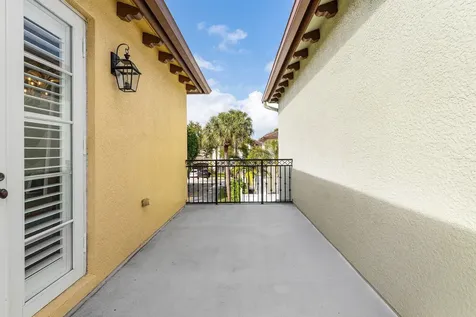 100 Via Floresta Drive Boca Raton FL 33487
