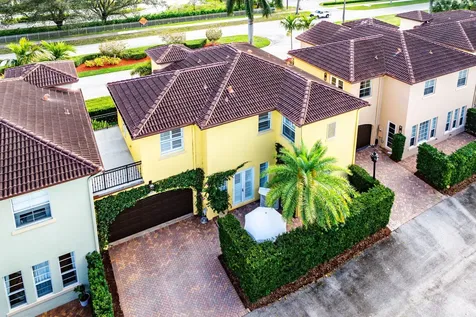 100 Via Floresta Drive Boca Raton FL 33487