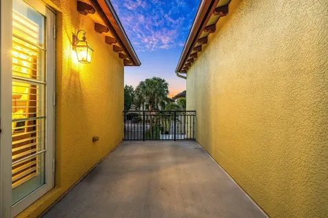 100 Via Floresta Drive Boca Raton FL 33487