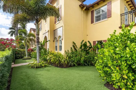 100 Via Floresta Drive Boca Raton FL 33487