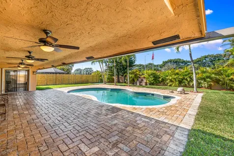 19873 Court Of The Myrtles Boca Raton FL 33434