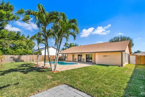 19873 Court Of The Myrtles Boca Raton FL 33434