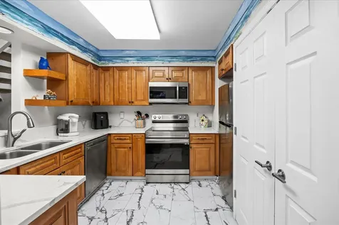 933 Ne Sandalwood Place Jensen Beach FL 34957