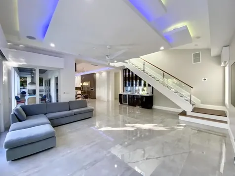 255 Ne 3rd Court Boca Raton FL 33432