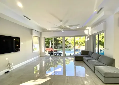 255 Ne 3rd Court Boca Raton FL 33432