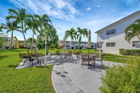 162 Sheffield G West Palm Beach FL 33417