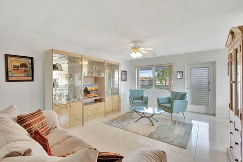 162 Sheffield G West Palm Beach FL 33417