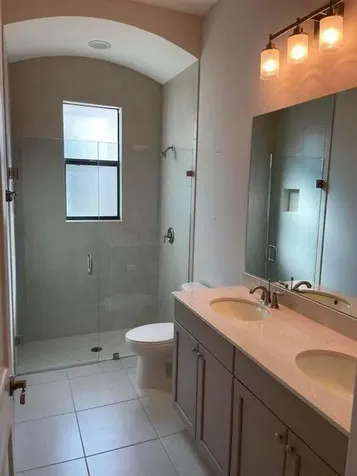 600 SE Fascino Circle Port Saint Lucie FL 34984