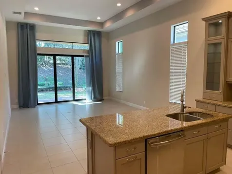 600 SE Fascino Circle Port Saint Lucie FL 34984