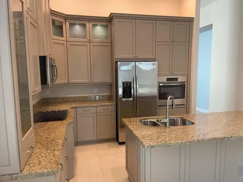 600 SE Fascino Circle Port Saint Lucie FL 34984