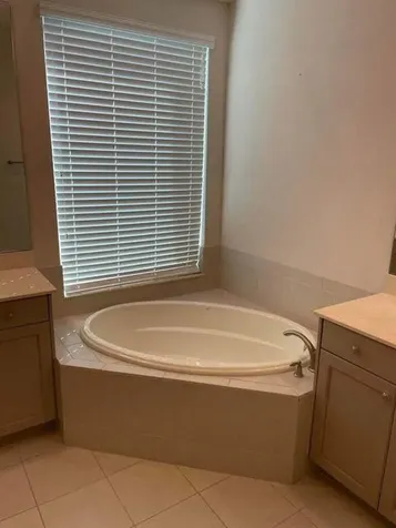 600 SE Fascino Circle Port Saint Lucie FL 34984