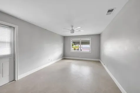 285 Main Boulevard Boynton Beach FL 33435