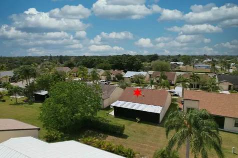 2313 Se Breckenridge Circle Port Saint Lucie FL 34952