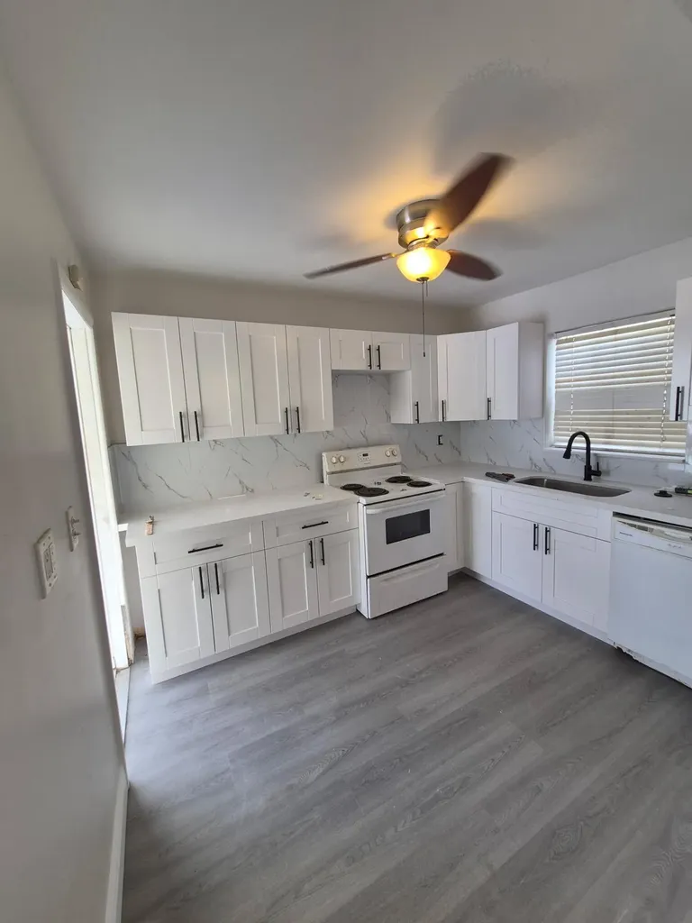 1026 N E Street Lake Worth Beach FL 33460