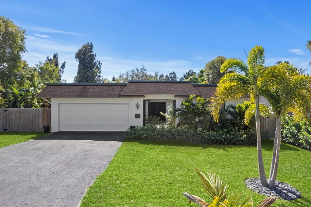 486 NW 1st Street Boca Raton FL 33432
