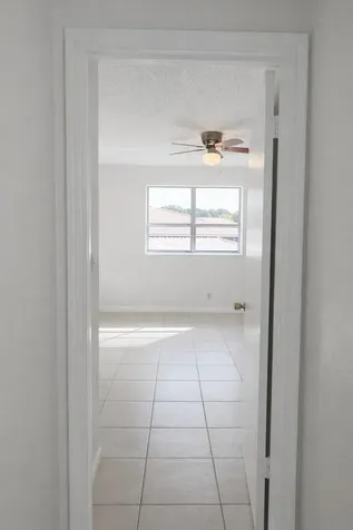 2926 S University Drive Davie FL 33328