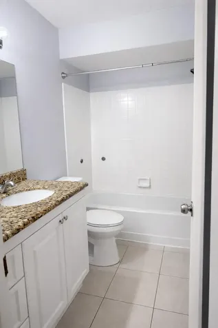 2926 S University Drive Davie FL 33328