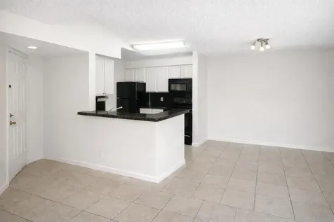 2926 S University Drive Davie FL 33328